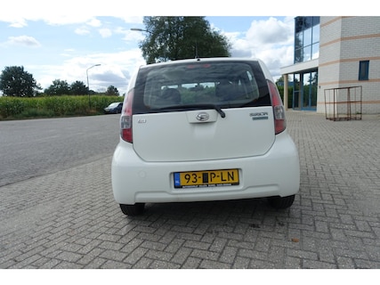 Daihatsu-Sirion