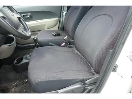 Daihatsu-Sirion