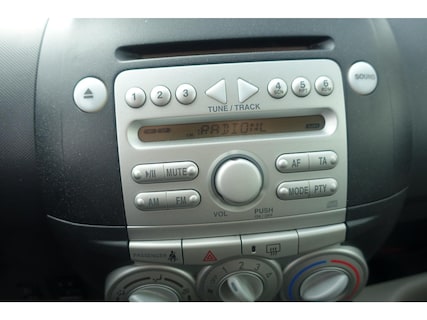 Daihatsu-Sirion