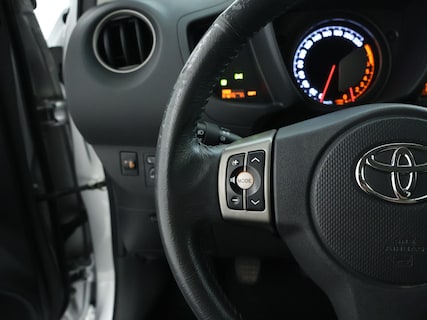 Toyota-Urban Cruiser