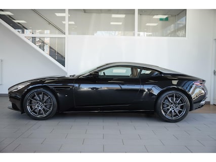 Aston Martin-DB11