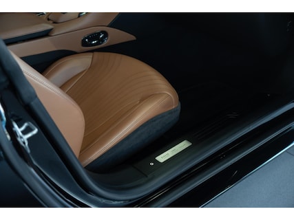 Aston Martin-DB11
