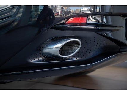 Aston Martin-DB11