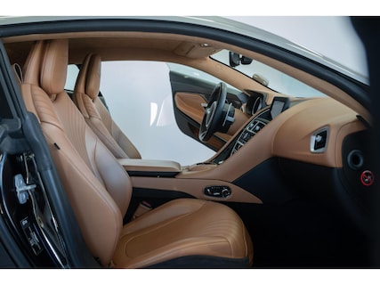 Aston Martin-DB11