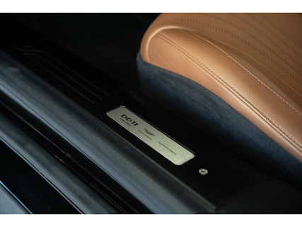 Aston Martin-DB11