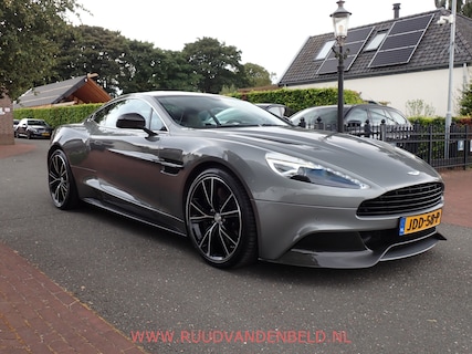 Aston Martin-Vanquish