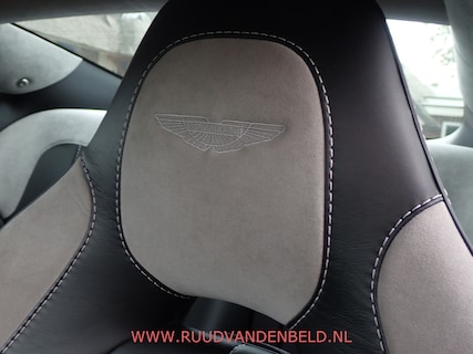 Aston Martin-Vanquish