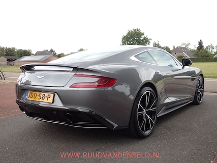 Aston Martin-Vanquish