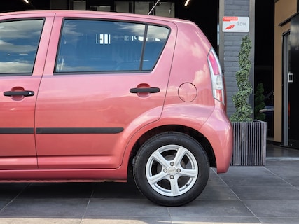 Daihatsu-Sirion