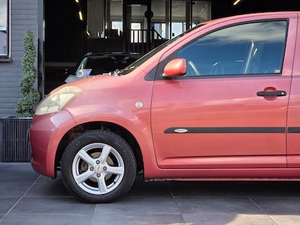 Daihatsu-Sirion
