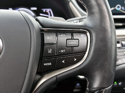 Lexus-ES