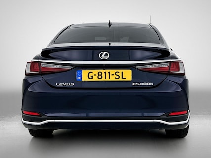 Lexus-ES