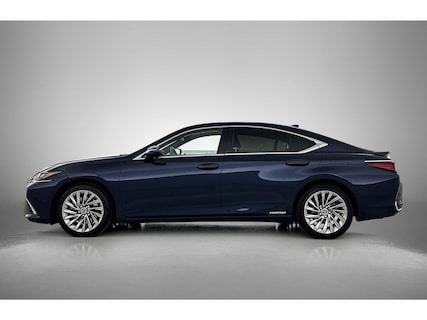 Lexus-ES