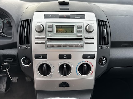 Toyota-Corolla Verso