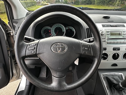 Toyota-Corolla Verso