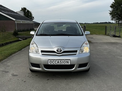 Toyota-Corolla Verso