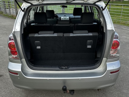 Toyota-Corolla Verso