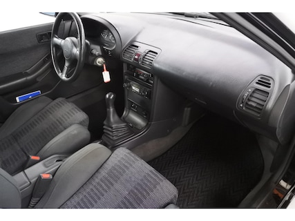 Mazda-323