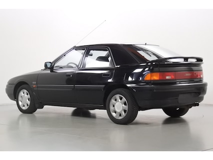 Mazda-323