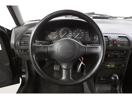 Mazda-323