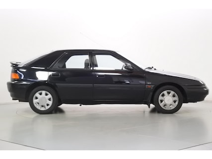 Mazda-323