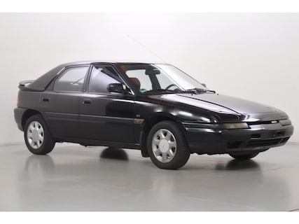 Mazda-323