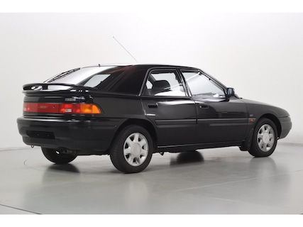 Mazda-323