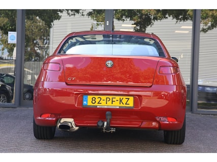 Alfa Romeo-GT