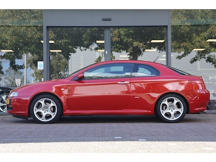Alfa Romeo-GT