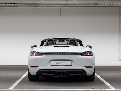 Porsche-718 Boxster