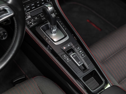 Porsche-718 Boxster