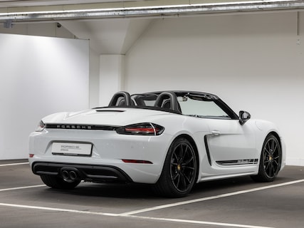 Porsche-718 Boxster