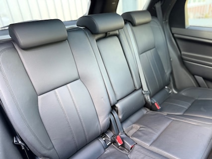 Land Rover-Discovery Sport