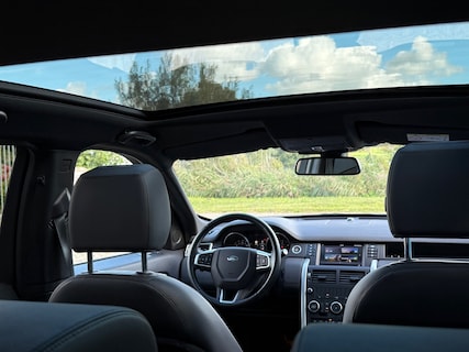 Land Rover-Discovery Sport