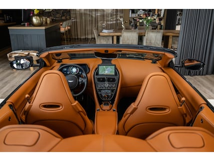 Aston Martin-DB11