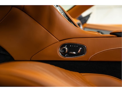 Aston Martin-DB11