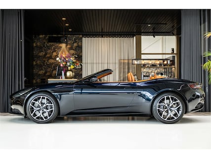 Aston Martin-DB11