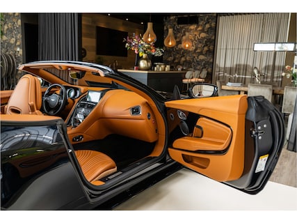 Aston Martin-DB11