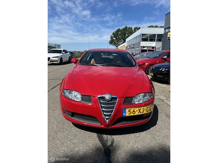 Alfa Romeo-GT