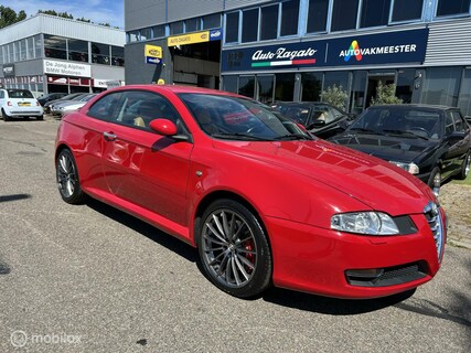 Alfa Romeo-GT