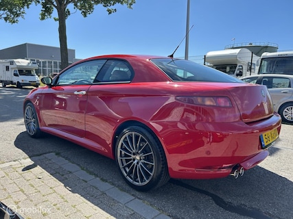 Alfa Romeo-GT