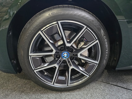 BMW-i4