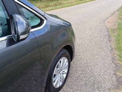 Volkswagen-Sharan