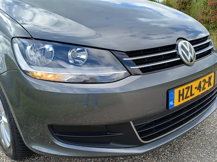 Volkswagen-Sharan