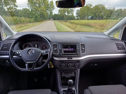 Volkswagen-Sharan
