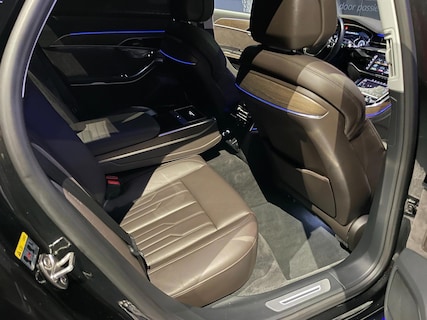 Audi-A8