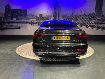 Audi-A8