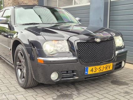 Chrysler-300C