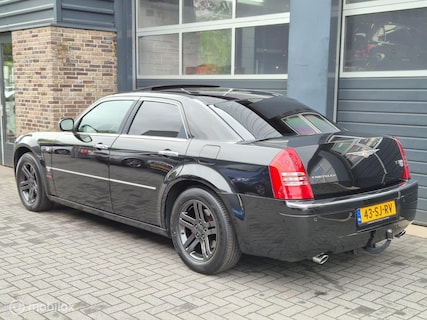 Chrysler-300C