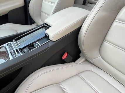 Jaguar-F-Pace